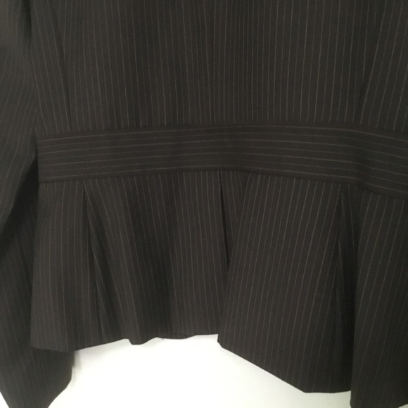 Anne Taylor Loft Brown Pin Striped Blazer Jacket Women’s Size 10 - Picture 3 of 3